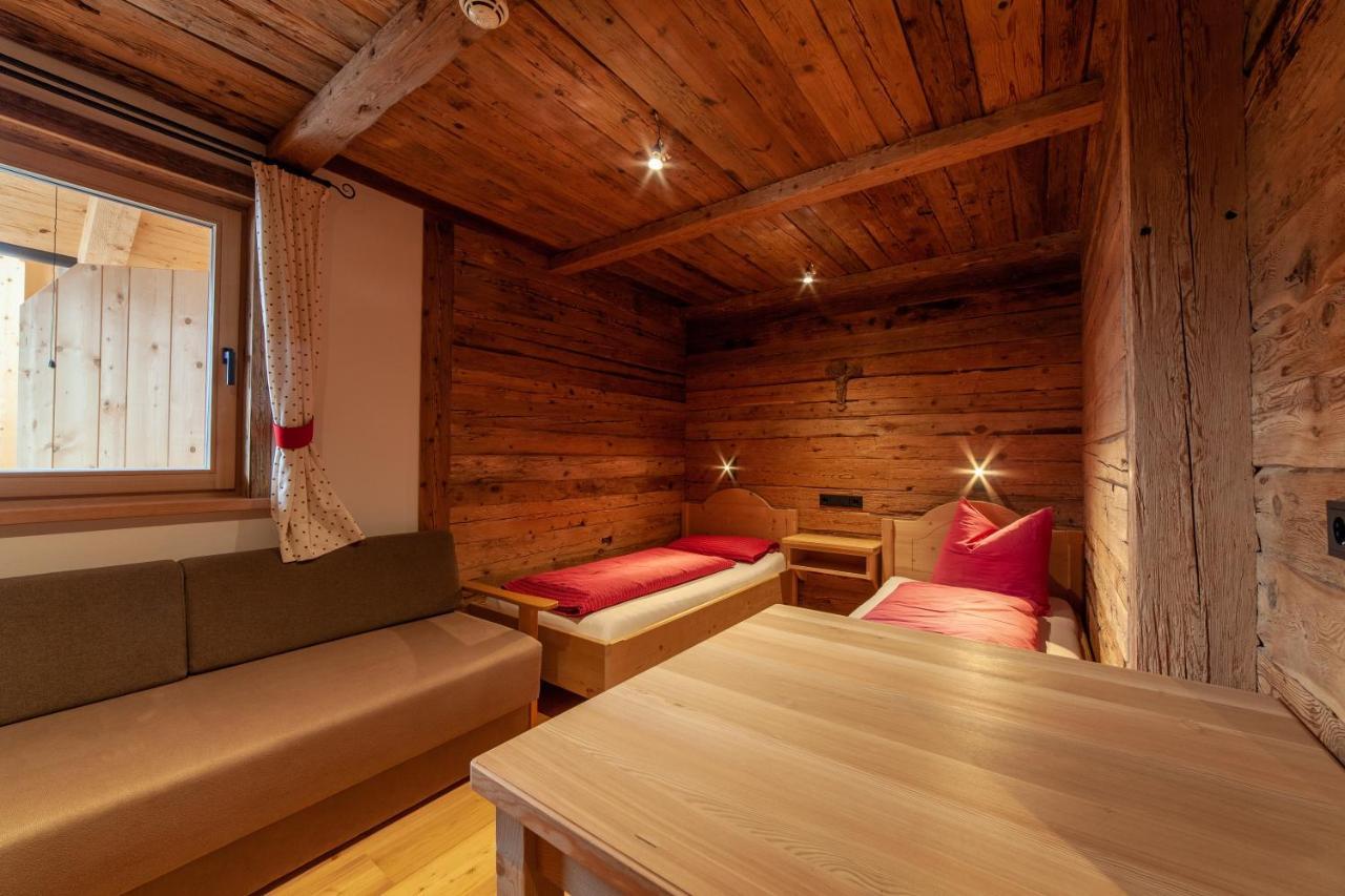 Glinzhof Mountain Natur Resort Agriturismo San Candido Exterior photo