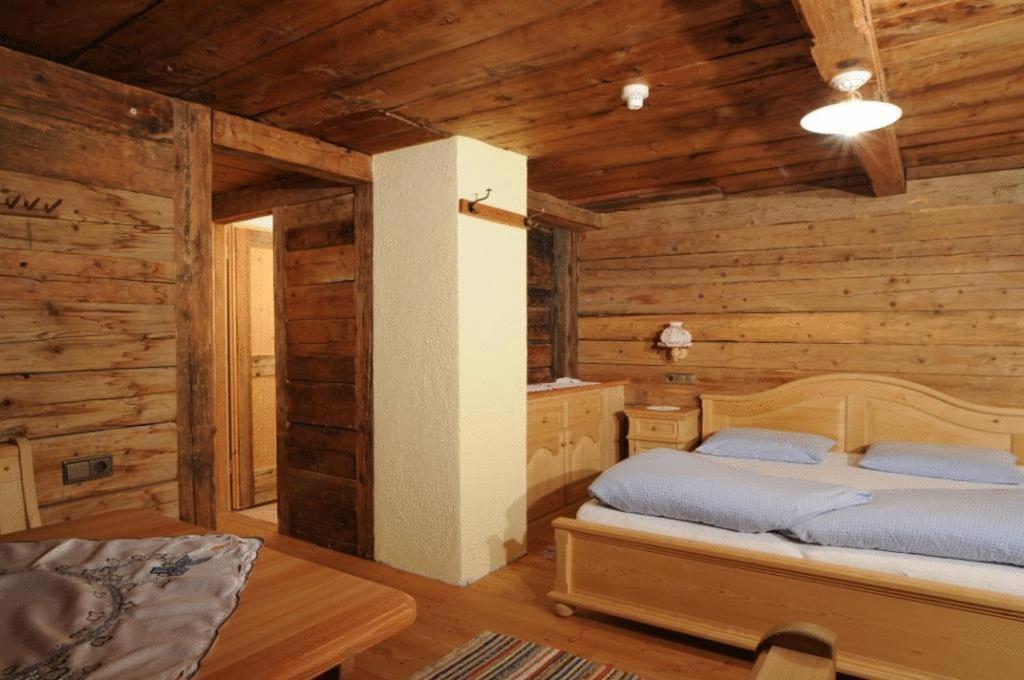 Glinzhof Mountain Natur Resort Agriturismo San Candido Exterior photo