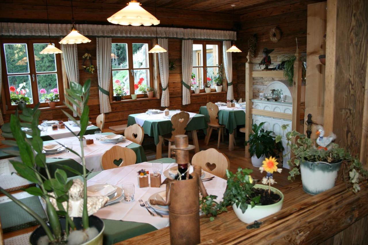 Glinzhof Mountain Natur Resort Agriturismo San Candido Exterior photo